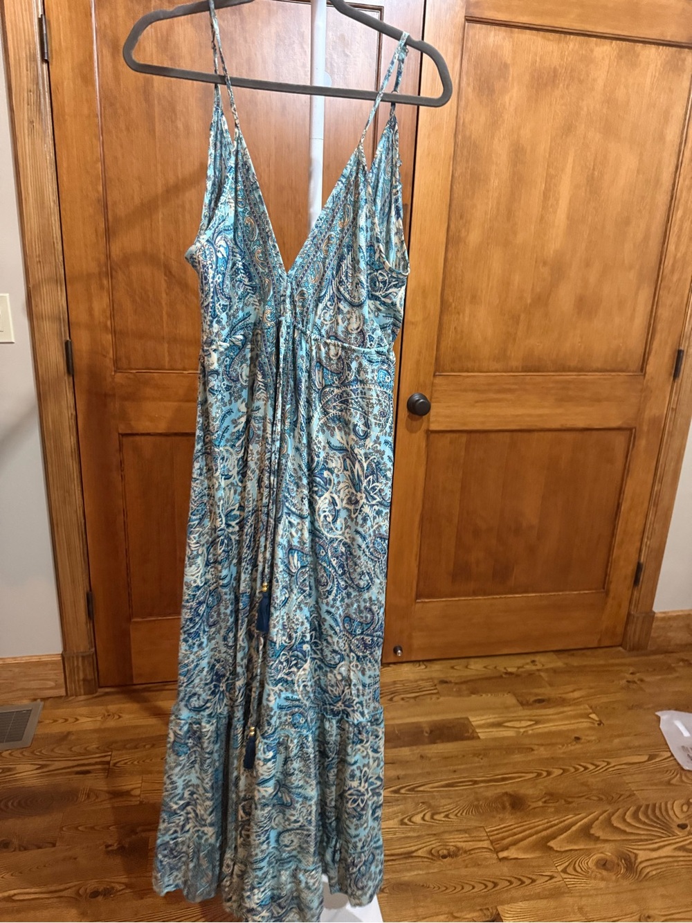New with tags boho one size fits most V-Neck Blue Paisley Maxi Dress